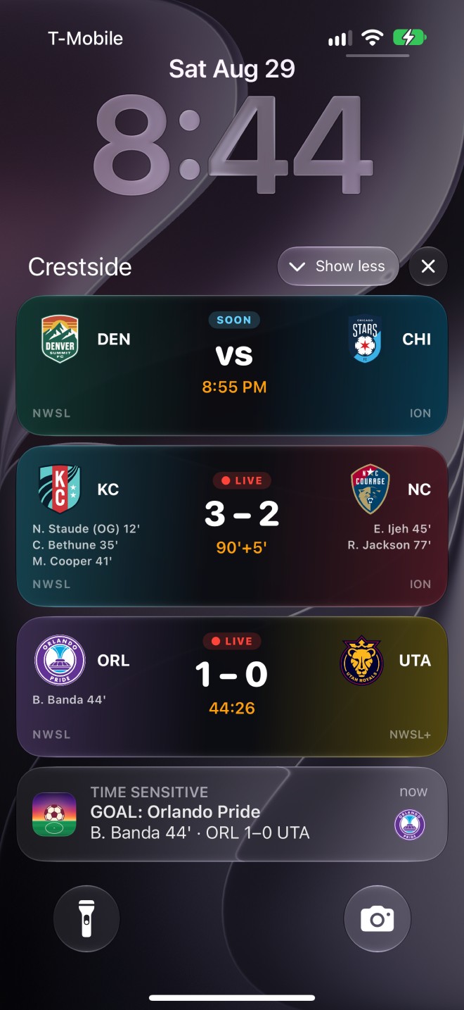 Lock Screen with three live matches stacked with scores